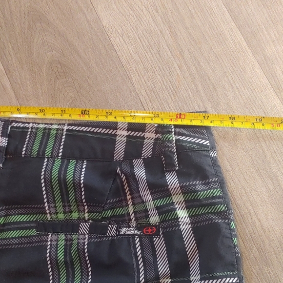 No Fear Swim Trunks Size 34 Black and Green Plaid Shorts - Picture 3 of 7